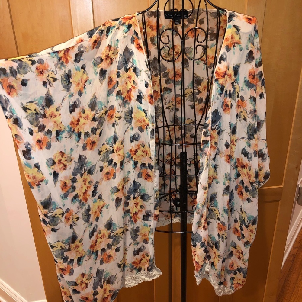 Mason and Mackenzie floral kimono yellow cream and green duster Top Small